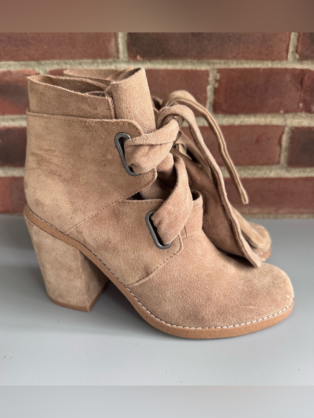 Splendid Suede Lace Up Ankle Booties Block Heel Tan Women’s US 7 M
